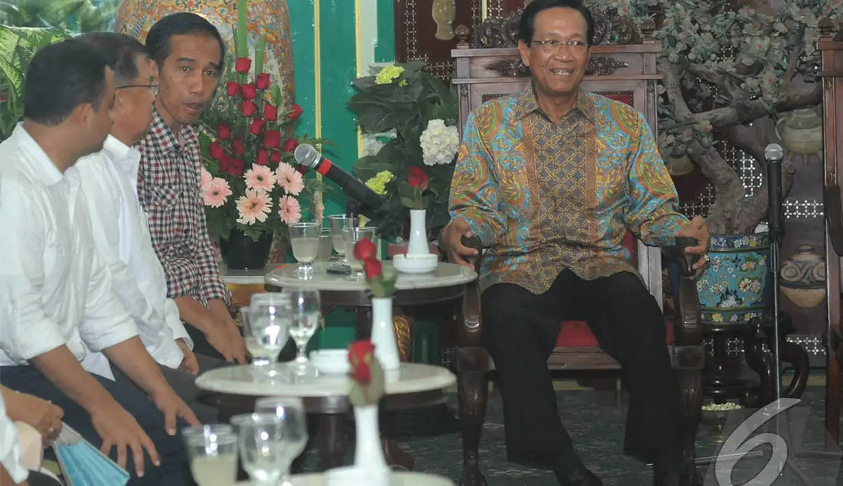 Sultan Hamengku Buwono X mengaku netral meski Jokowi dan JK datang berkunjung ke tempatnya, Yogyakarta, Senin (2/6/2014) (Liputan6.com/Herman Zakharia).