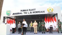 Rumah Sakit Modular Jenderal TNI L.B Moerdani di Distrik Margamulya, Kabupaten Merauke, Provinsi Papua, telah diresmikan Presiden Joko Widodo (Jokowi) pada Minggu 3 Oktober 2021.