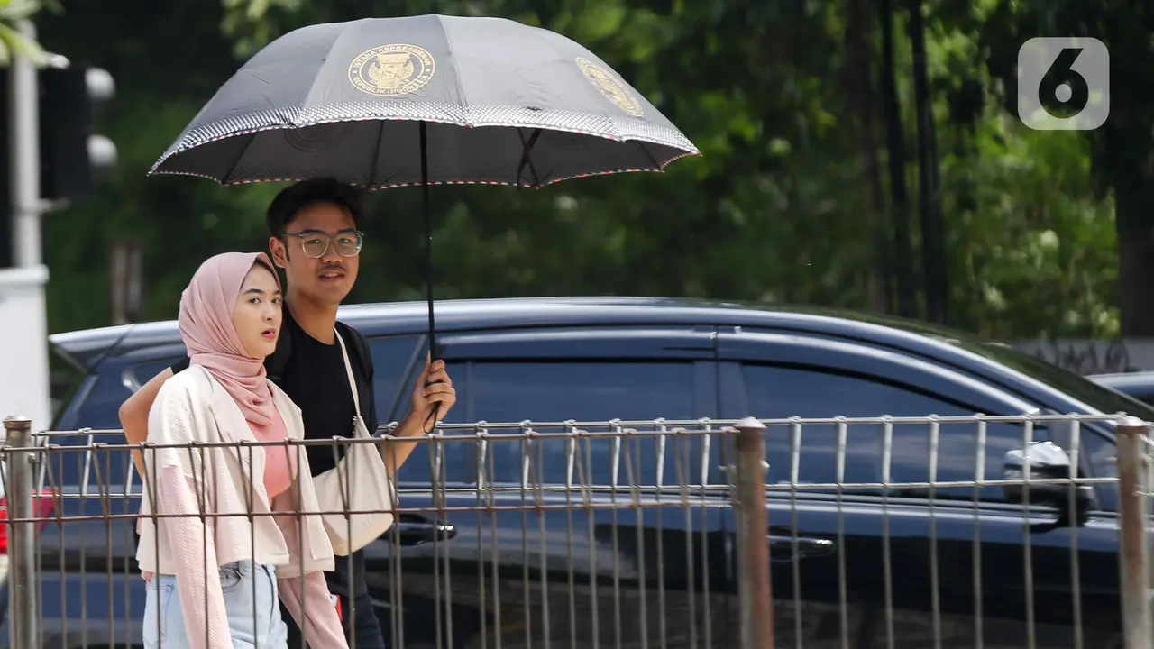 Dampak Negatif Heatwave Bagi Kesehatan, Apa Saja? Ini Penjelasan Ahli (Liputan6.com/Herman Zakharia)