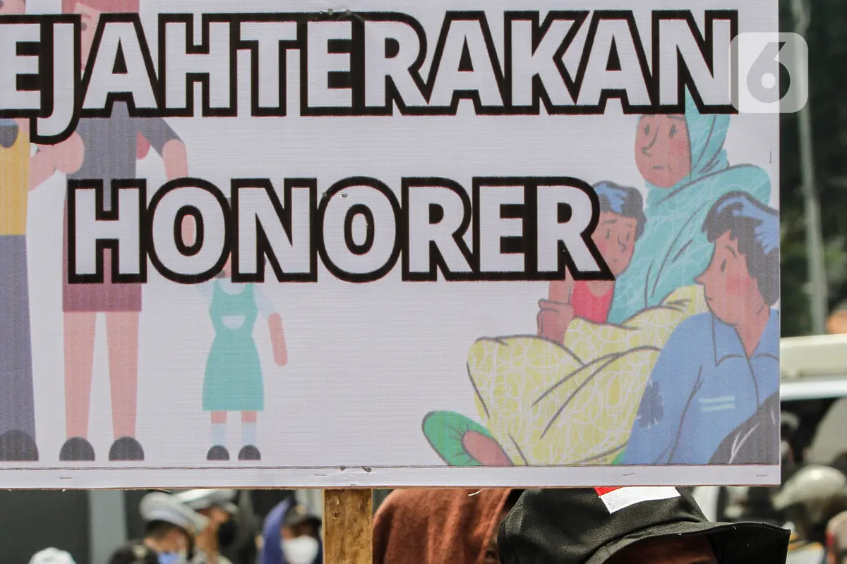 Aksi Demo Honorer Lintas Profesi di Depan DPR