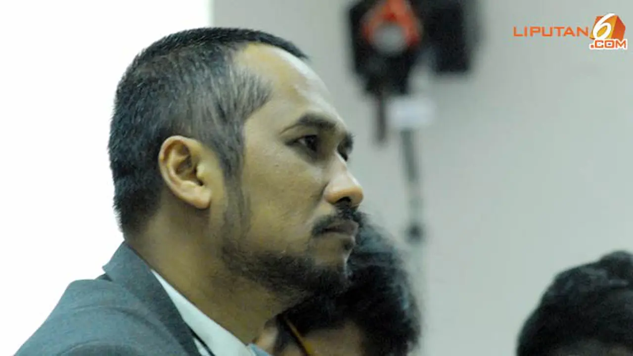 abraham-samad-nazaruddin-130927c.jpg