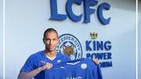 Gokhan Inler, dari Napoli Kini Resmi Berseragam Leicester