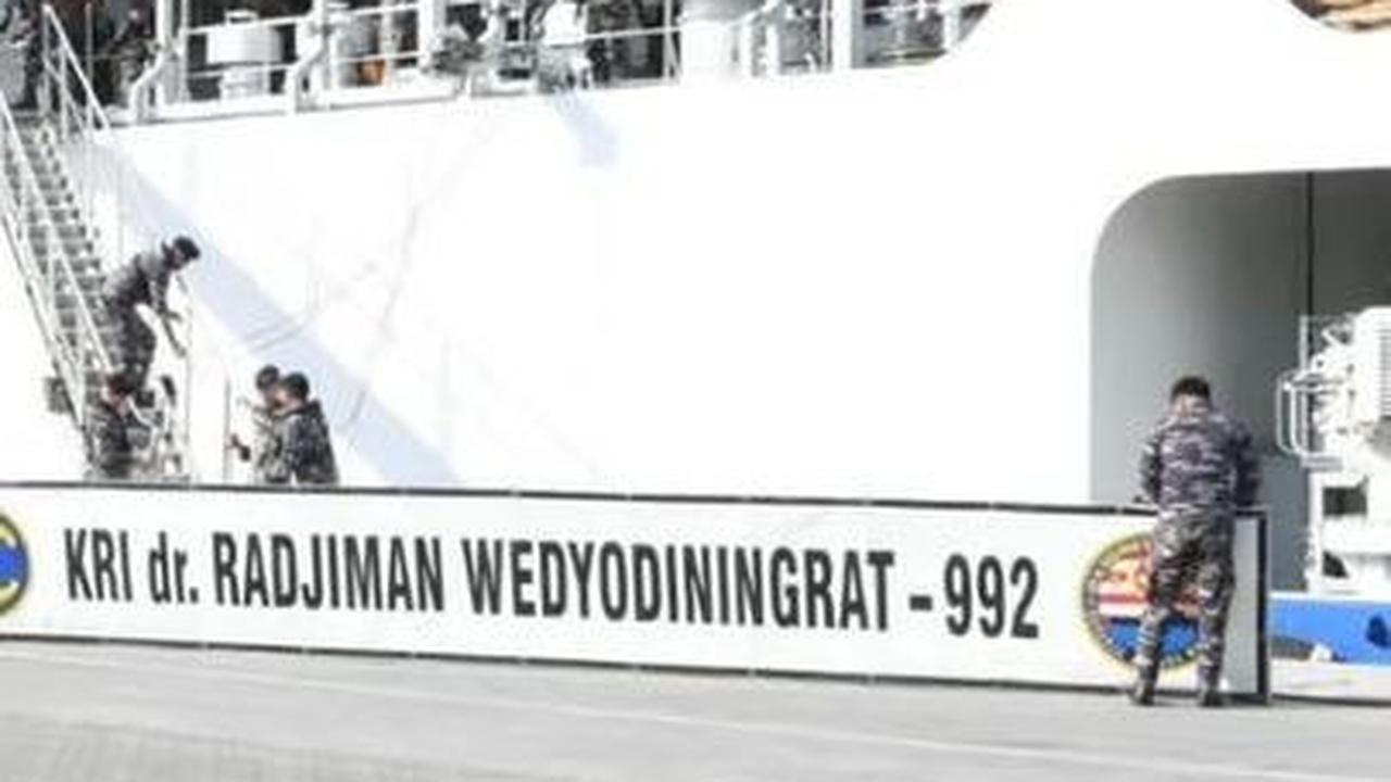 KRI dr. Radjiman Wedyodiningrat Singgah di Jeddah Usai Kirim Bantuan ke Palestina, Satgas Beragama Muslim Dapat Hadiah Spesial