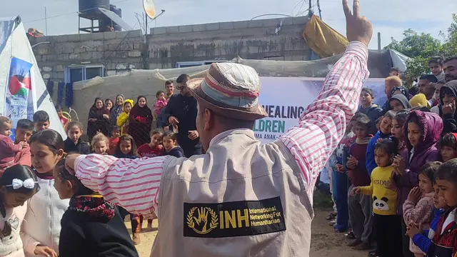 Hibur Anak-Anak Pengungsi di Gaza, Relawan INH Gelar Trauma Healing