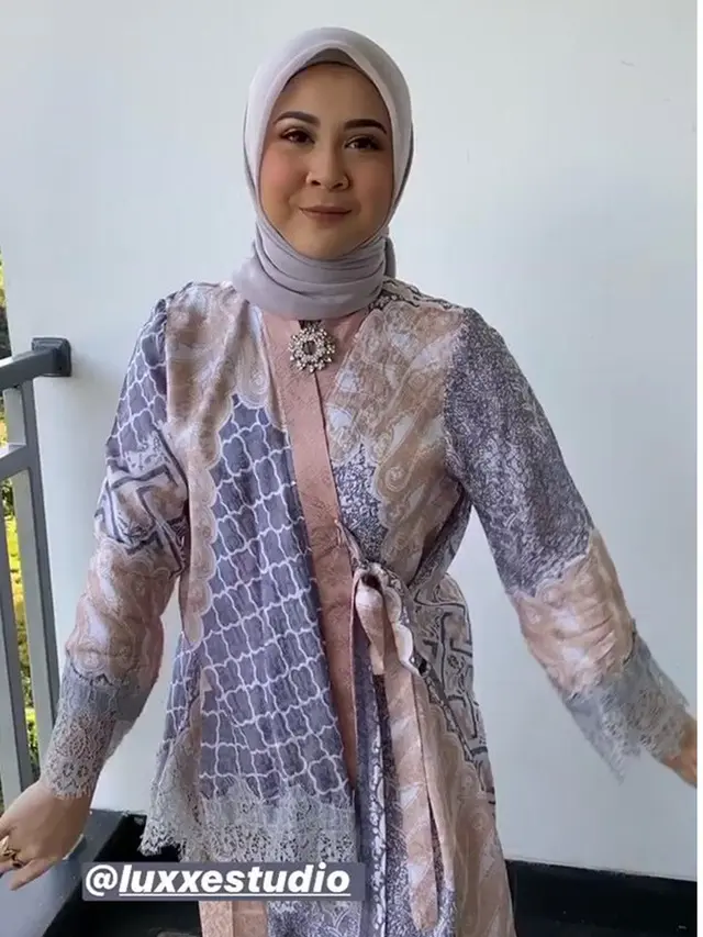 7 Potret Pernikahan Ayah Kesha Ratuliu, Dihadiri 15 Orang
