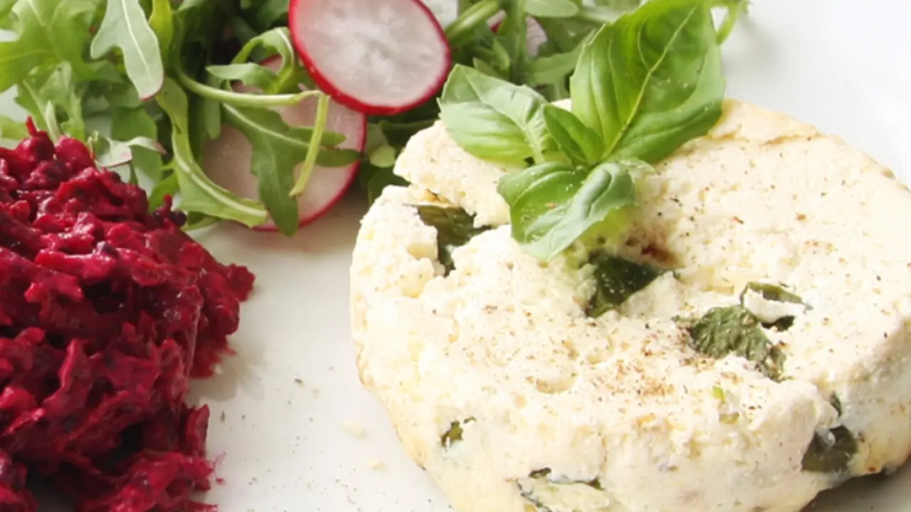 7 Cara Keju Ricotta Melezatkan Camilanmu