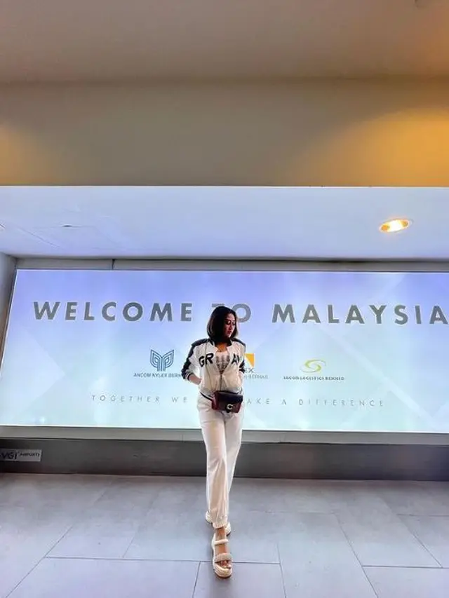 7 Potret Seleb TikTok Istri Polisi Probolinggo yang Ngamuk ke Siswa Magang, Gayanya Disorot