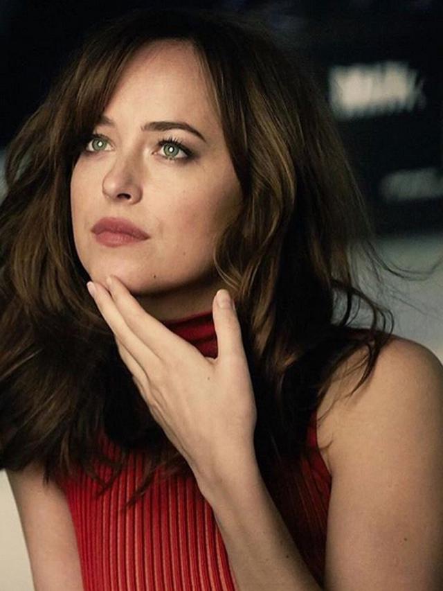 [Bintang] Dakota Johnson