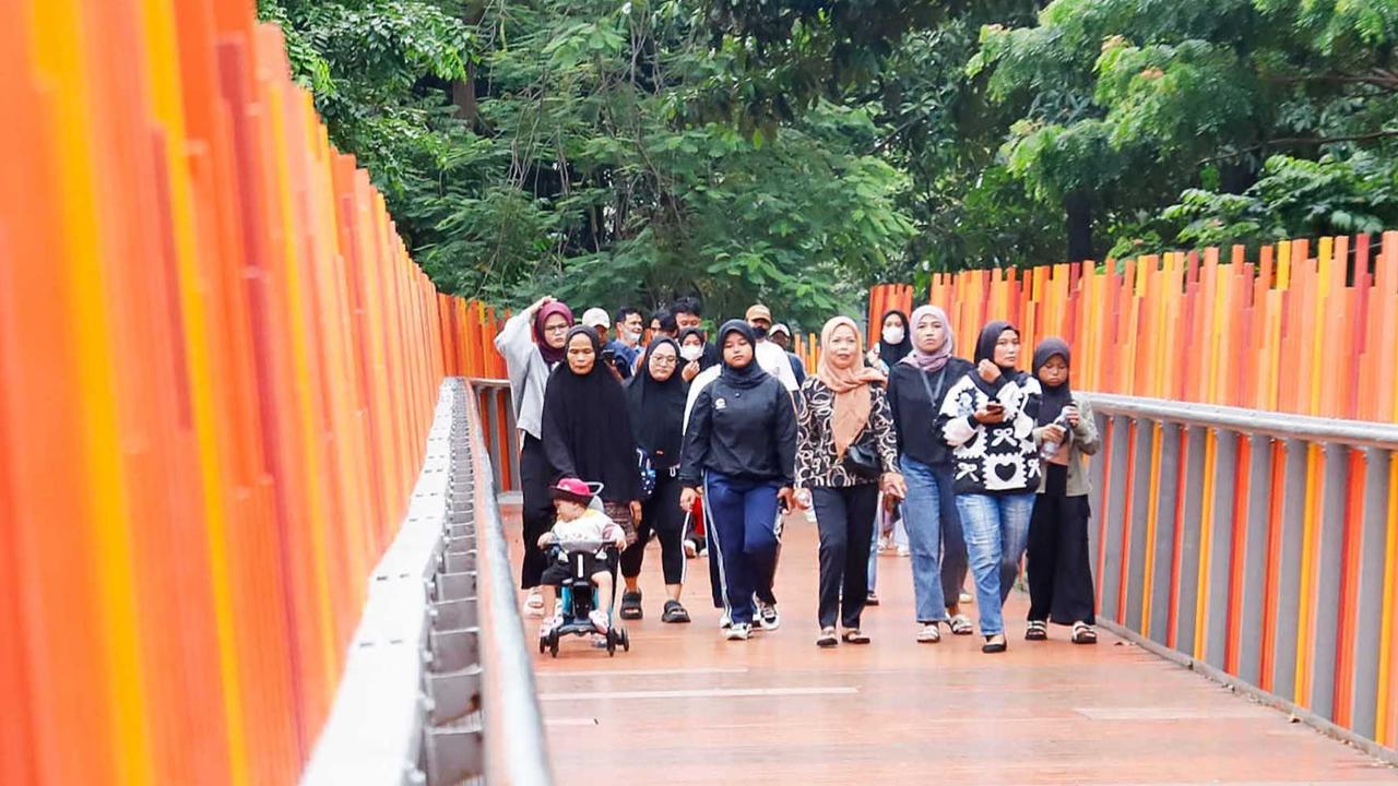 FOTO: Serunya Mengisi Libur Akhir Pekan di Tebet Eco Park