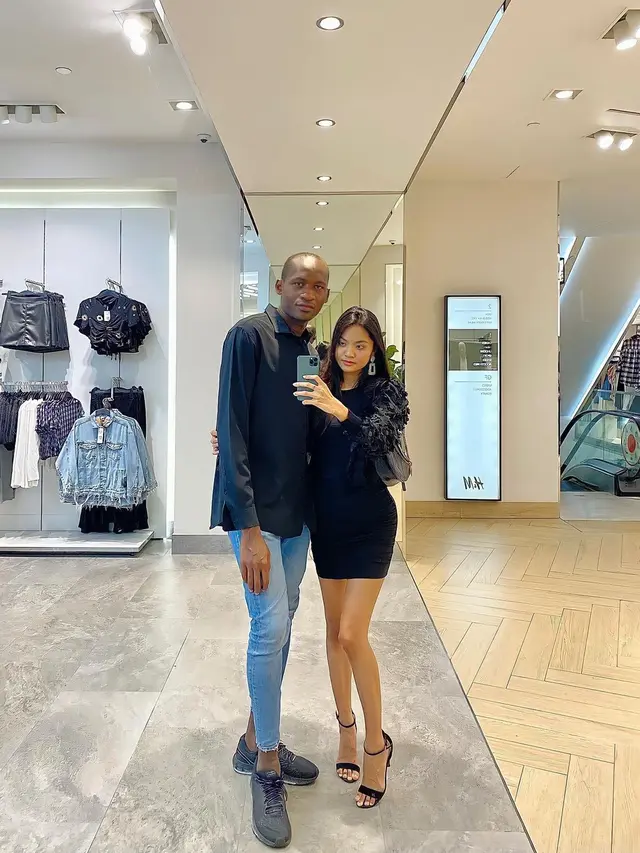 Potret Terbaru Nur Afilah dan Adama pasangan yang viral karena bertemu dan jatuh cinta di mall. (Sumber: Instagram/filaamir)
