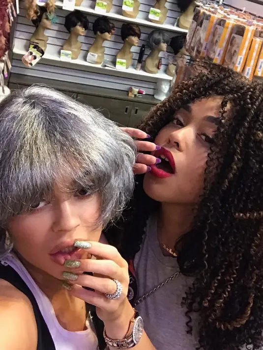 Jordyn Woods sendiri merasa bahagia karena bisa merasakan banyak pengalaman bersama denga Kylie Jenner. (instagram/jordynwoods)