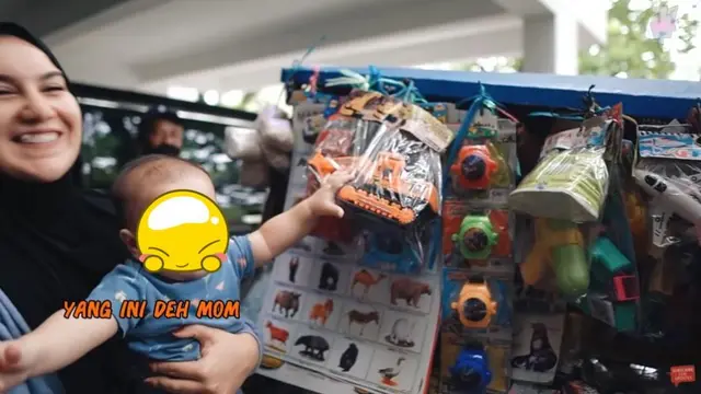 Ammar Zoni dan Irish Bella Borong Mainan