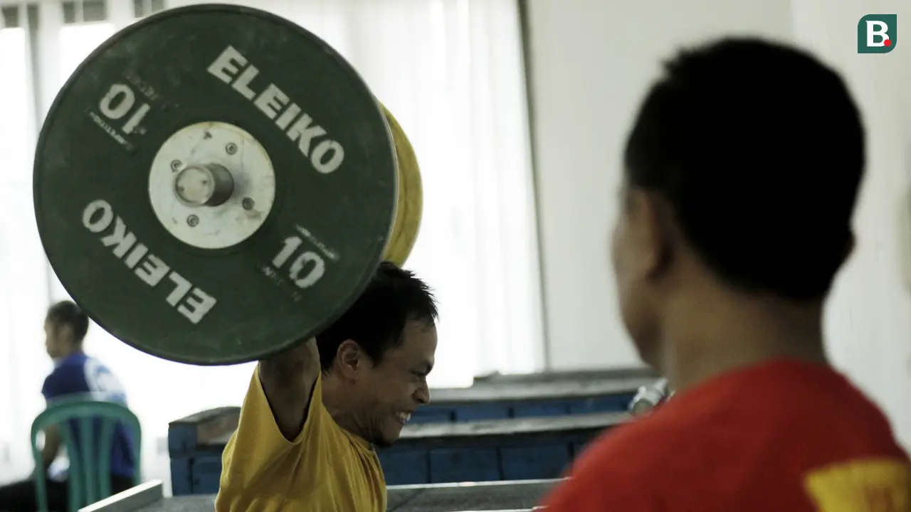 Atlet angkat besi, Surahmat