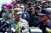 Kasum TNI Tinjau Satgas PKH Sita 4.610 Kubik Kayu Ilegal Mentawai, Negara Rugi Rp239 Miliar