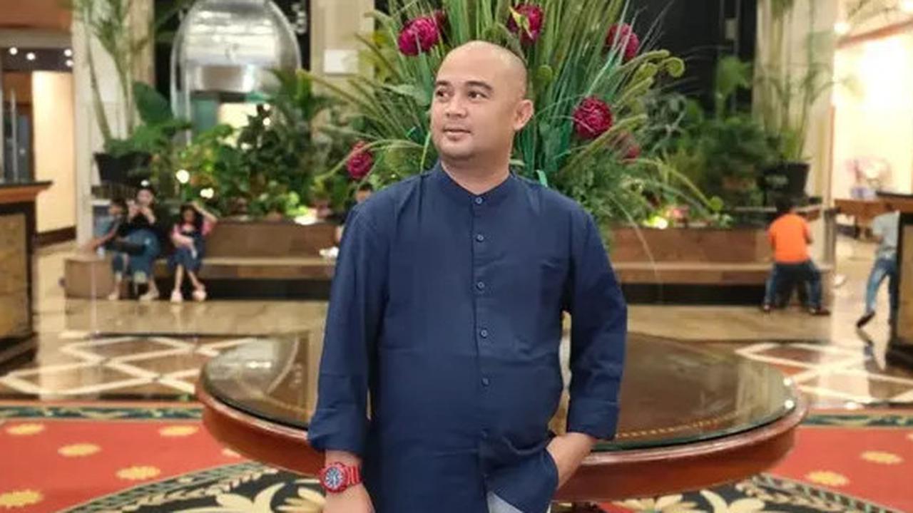 VIDEO: Kronologi Mengerikan Detik-detik Aktor Sandy Permana Bersimbah Darah Tewas Diduga Ditikam Tetangga