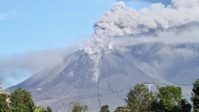 Dua Penerbangan Banda Aceh-Medan Terdampak Erupsi Gunung Sinabung