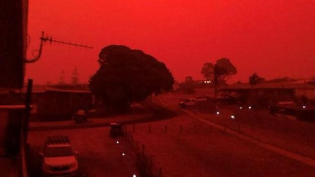 Langit Australia Menjadi Merah
