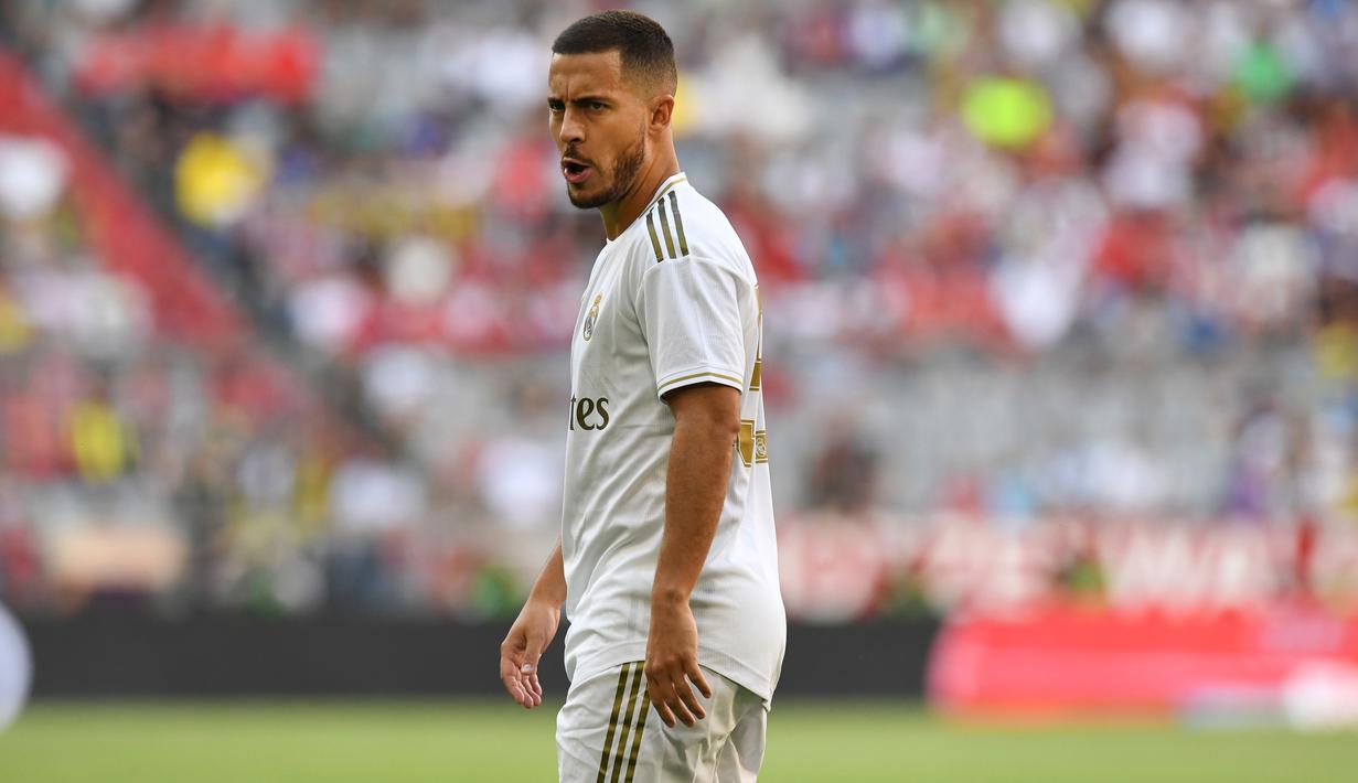 8. Eden Hazard (Real Madrid) – Penampilan apiknya musim lalu membuat pemain timnas Belgia ini membuktikan jika dirinya merupakan satu di antara pemain terbaik di dunia. EA Sports kemungkinan memberinya rating 92 di FIFA 20. (AFP/Christof Stache)