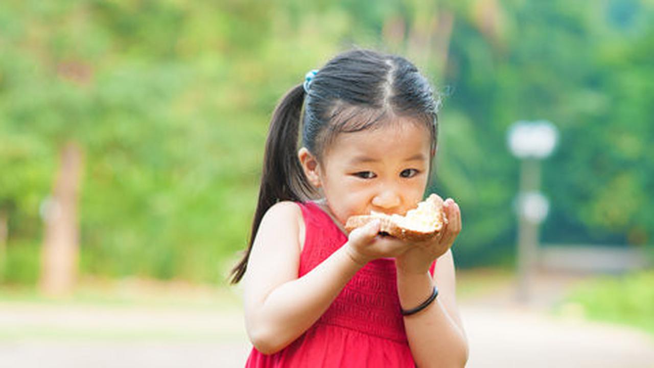 Anak suka pilih-pilih makanan? Ada gangguan mental di baliknya!