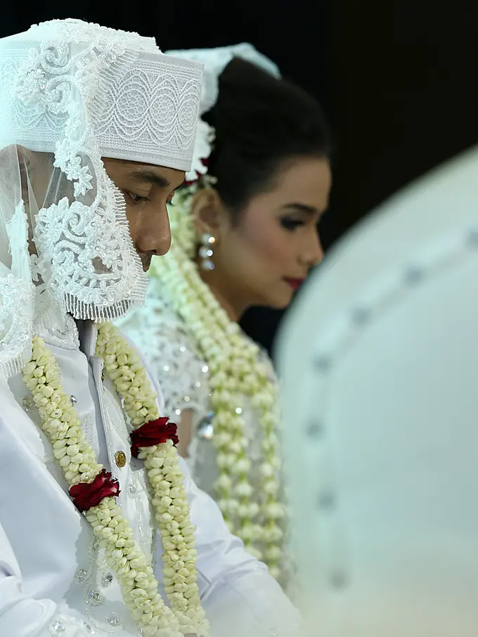 Hengky Kurniawan dan Sonya Fatmala