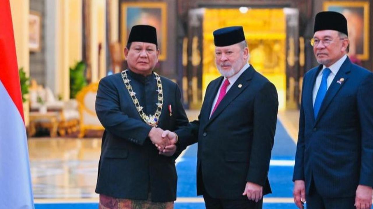 VIDEO: Disambut Spesial, Prabowo Kaget Pagi Hari Tiba di Malaysia Dijemput Banyak Anak-anak