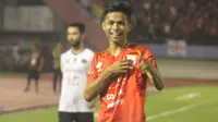 Irkham Zahlul Mila, pemain baru Persis Solo mencetak gol debut pada laga 16 besar Liga 2. (Bola.com/Ronald Seger)