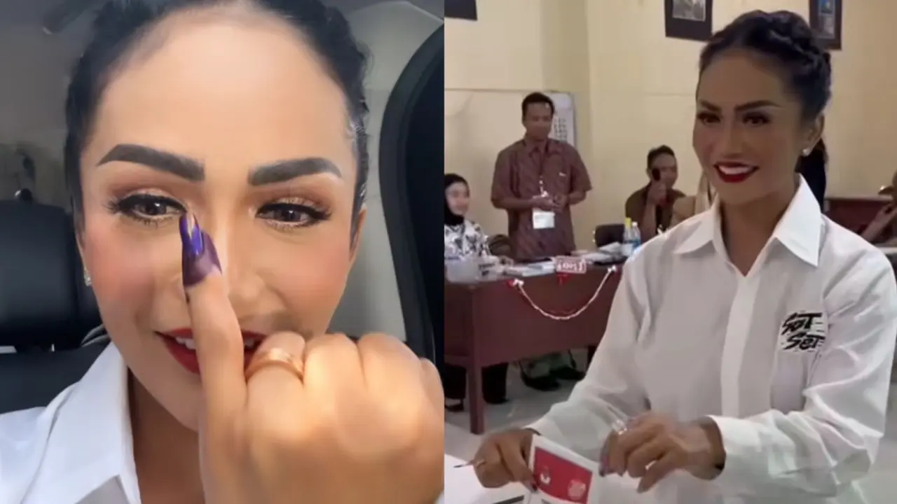 Tampilan Krisdayanti saat datang ke TPS untuk pencoblosan pada Pemilu 2024