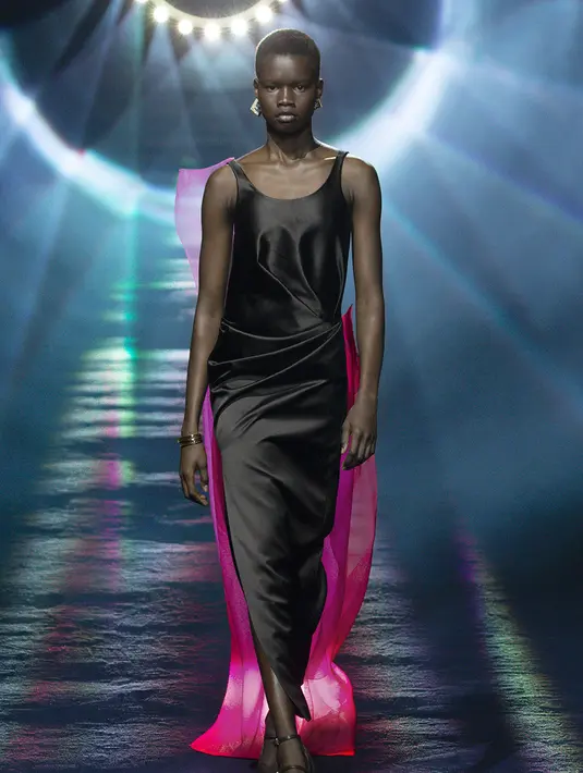 Arsip-arsip FENDI adalah ekspresi diri yang naluriah. [Foto: Document/FENDI]