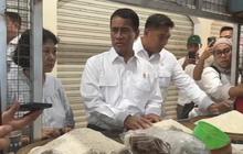 Blusukan ke Pasar Legi Solo, Mentan Sebut Harga Beras Stabil dan di Bawah HET