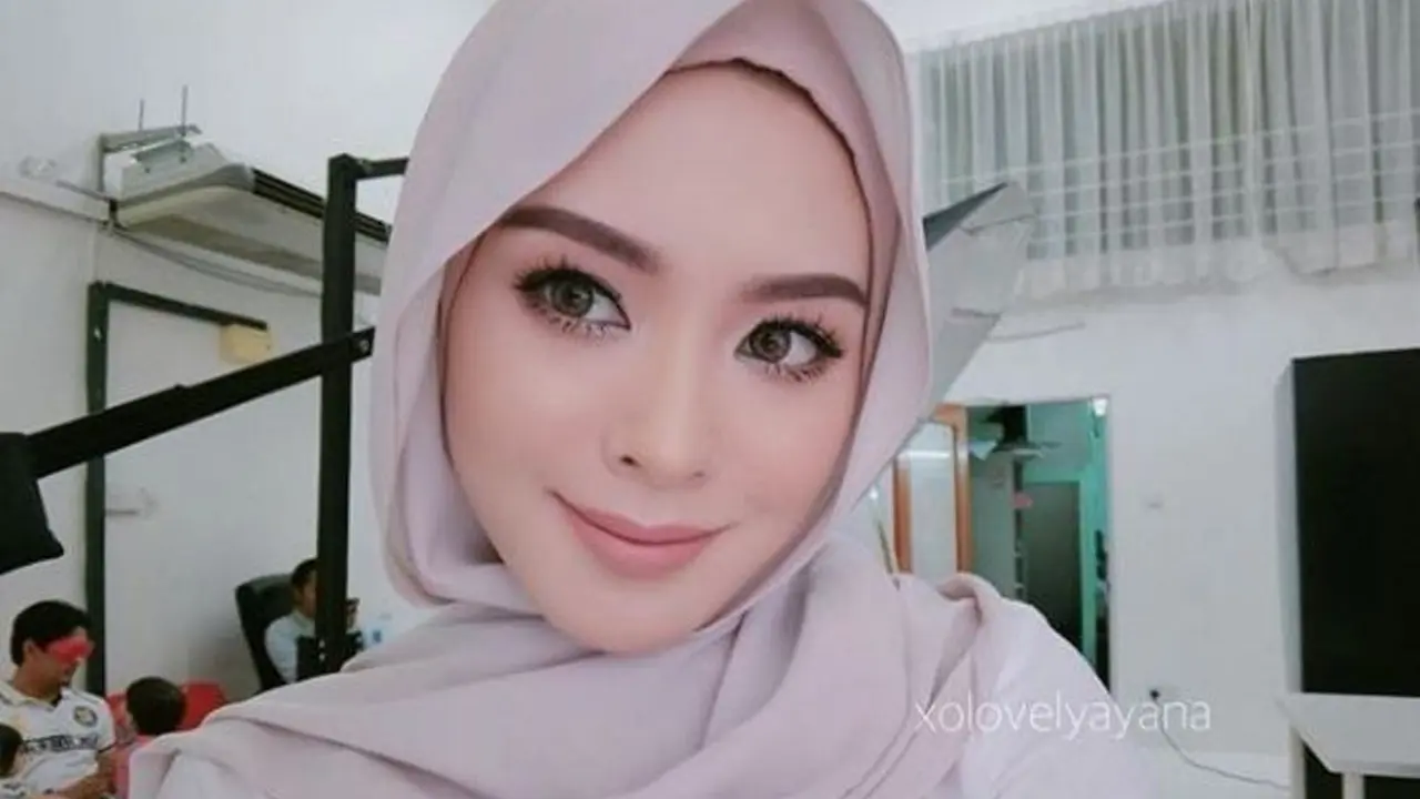 [Bintang] Cantik Berhijab, Ini Sederet Potret dan Fakta Ayana Jihye Moon