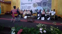 Duta Baca Indonesia Gol A Gong membuka kelas pelatihan menulis di Kabupaten Pasaman Barat. (Liputan6.com/ Perpusnas)