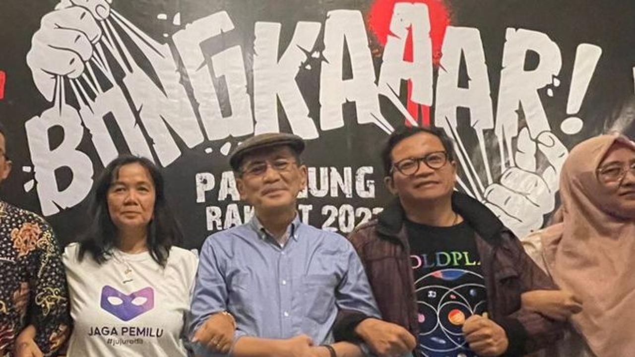 Sejumlah Seniman dan Aktivis Gelar Panggung Rakyat Peringati Hari Antikorupsi dan HAM Sedunia