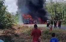 16 Orang Tewas Dalam Tabrakan Maut Bus ALS vs Truk Tangki di Jalan Lintas Sumatra