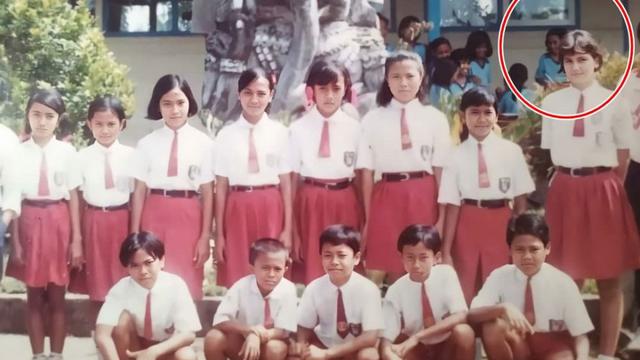 Luna Maya (dilingkari)