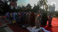 Sholat Istisqa ini dilakukan untuk meminta pertolongan Allah agar segera menurunkan hujan. (merdeka.com/ Arie Basuki)