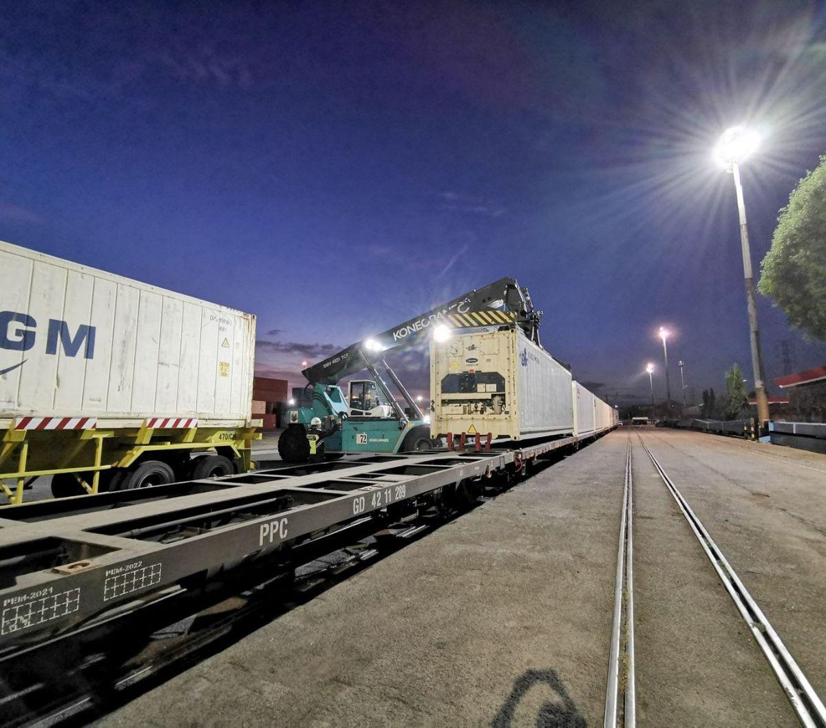 “Dividen interim per saham yang akan dibagikan adalah Rp1 per saham," tulis Nilam, Kamis (19/10). <br>