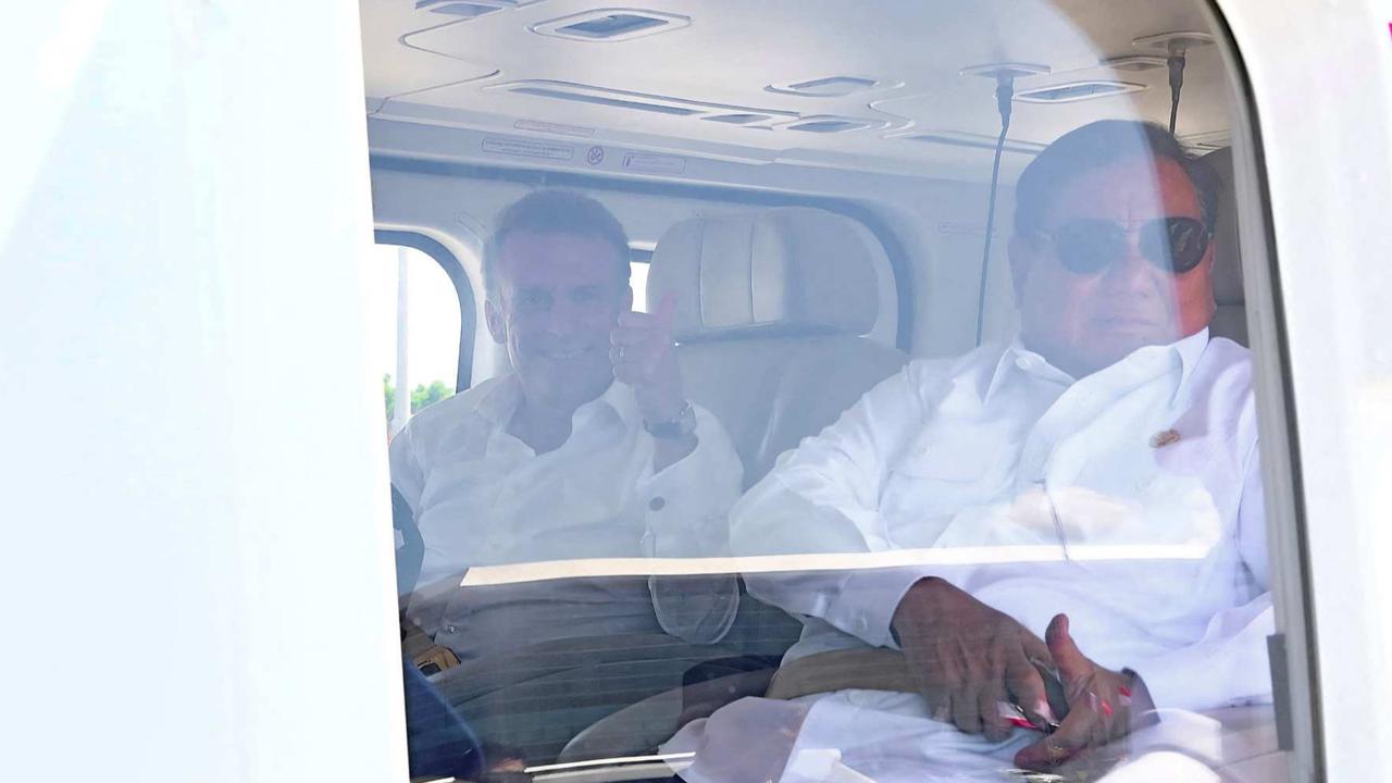 VIDEO: Turun dari Maung, Prabowo dan Macron Naik Helikopter Menuju Akmil Magelang