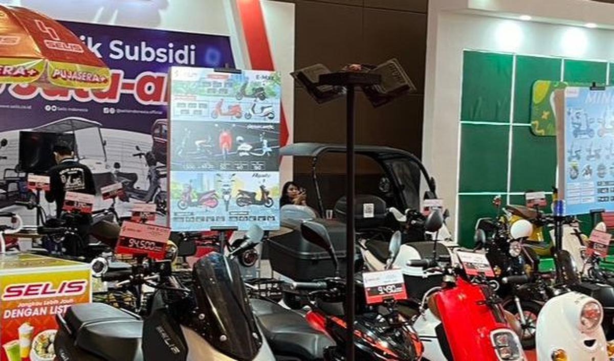 Eniya lantas menyebut sejumlah lokasi yang bisa dipakai untuk program konversi motor listrik gratis.
