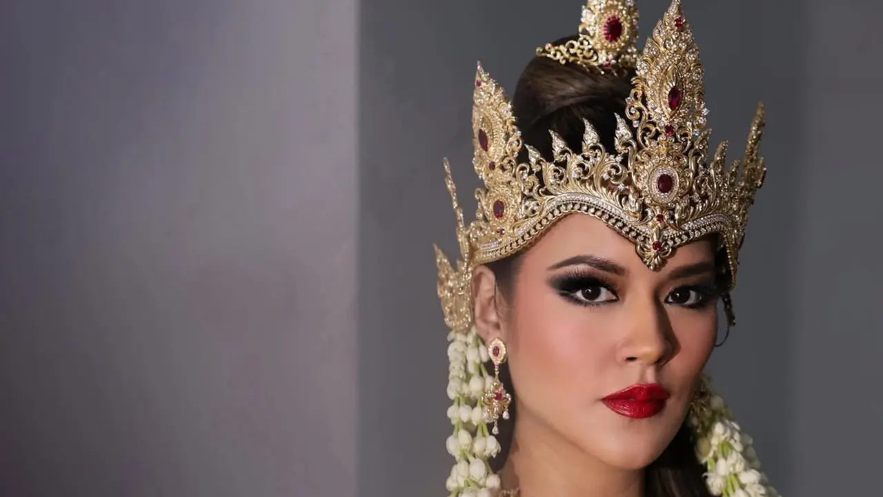 Totalitas Jadi Srikandi, Pesona Raisa Andriana Memukau dalam Balutan Busana Tradisional Bernuansa Merah Emas