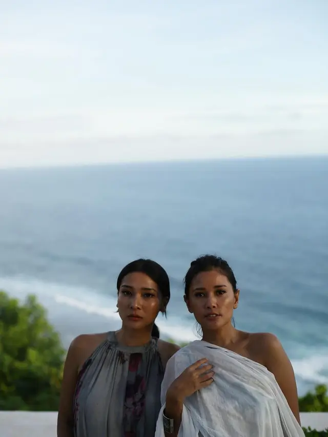 7 Potret Persahabatan Mey Chan dan Titi Rajo Bintang yang seperti Kakak Adik