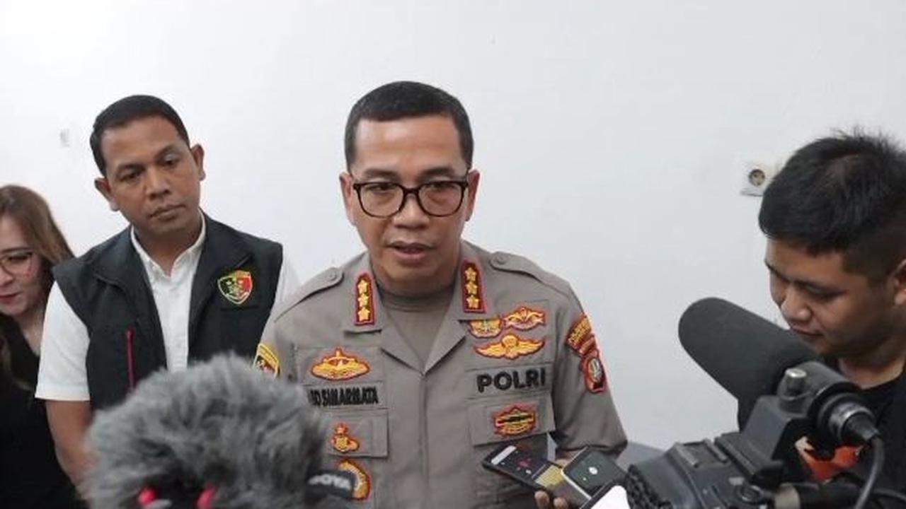 Sehingga, kata Leonardus, JK kini harus bertanggung jawab atas dua pasal berlapis, yakni penyalahgunaan narkoba dan pasal pelanggaran lalu lintas yang menyebabkan orang luka.