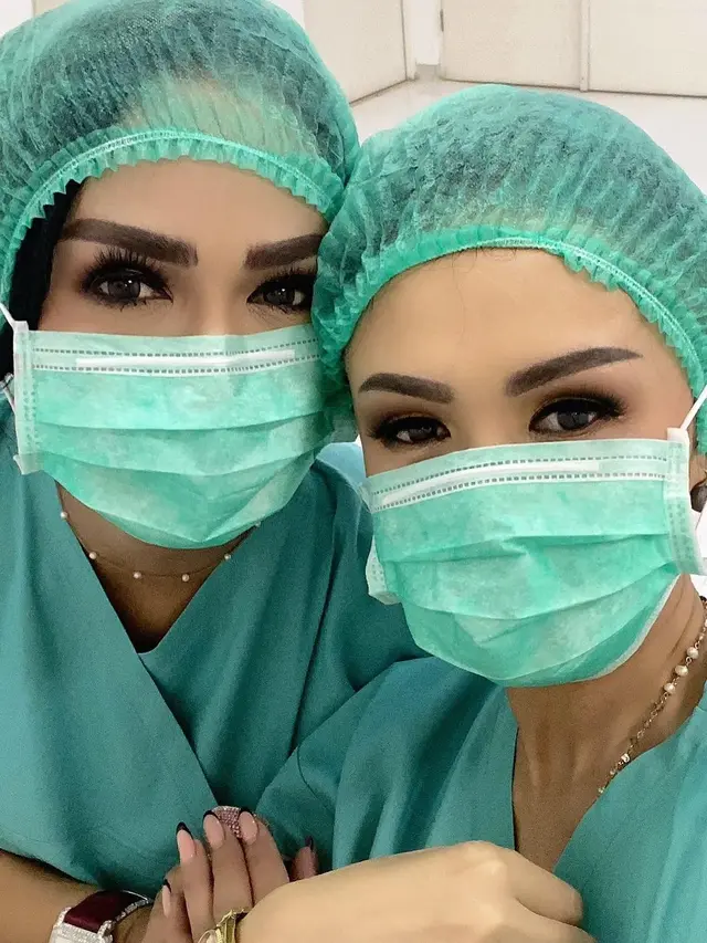 6 Momen Yuni Shara dan Krisdayanti Damping Sang Adik Melahirkan, Jadi Kakak Siaga