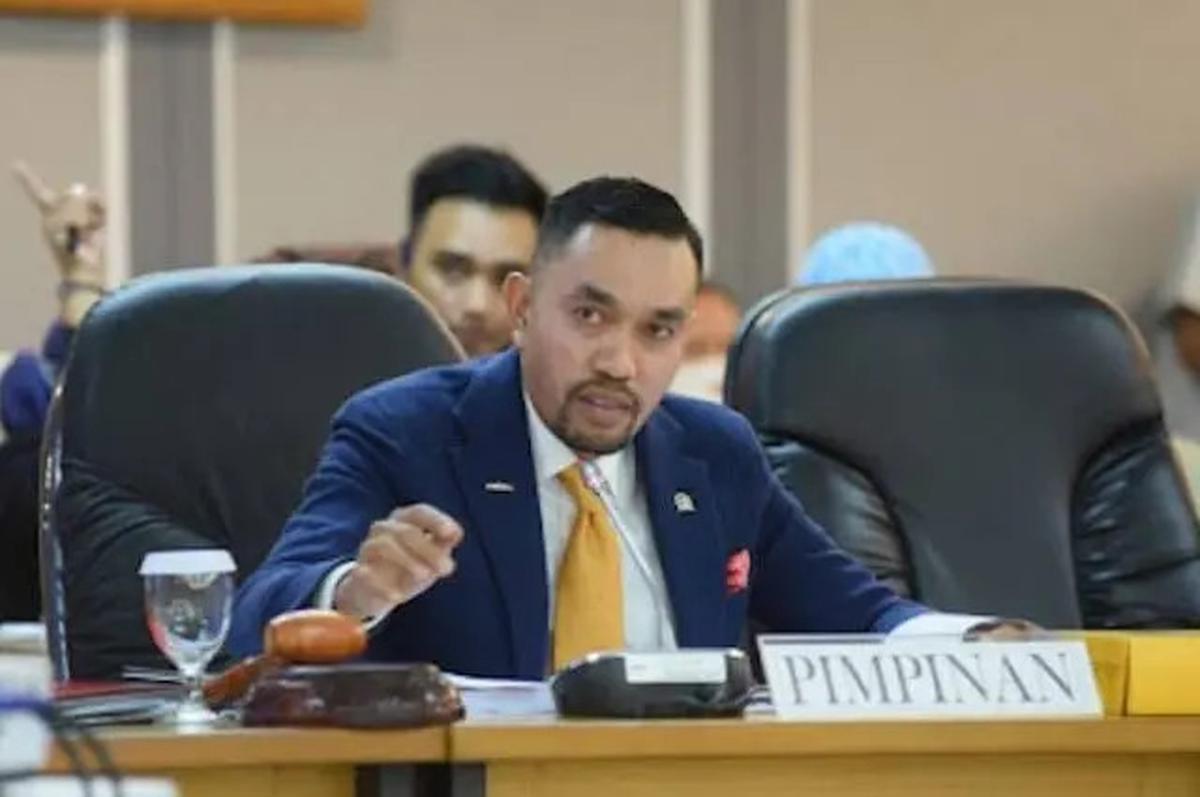 Dinonaktifkan dari DPR, Sahroni dan Nafa Urbach Masih Tetap Dapat Gaji?
