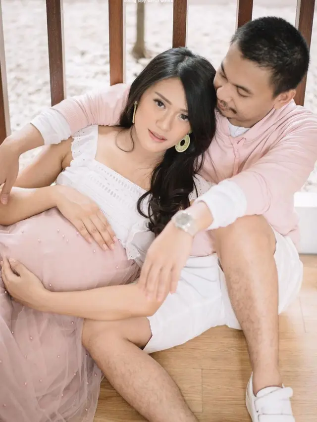 Raditya dan Anissa Aziza (Instagram/anisaaziza)