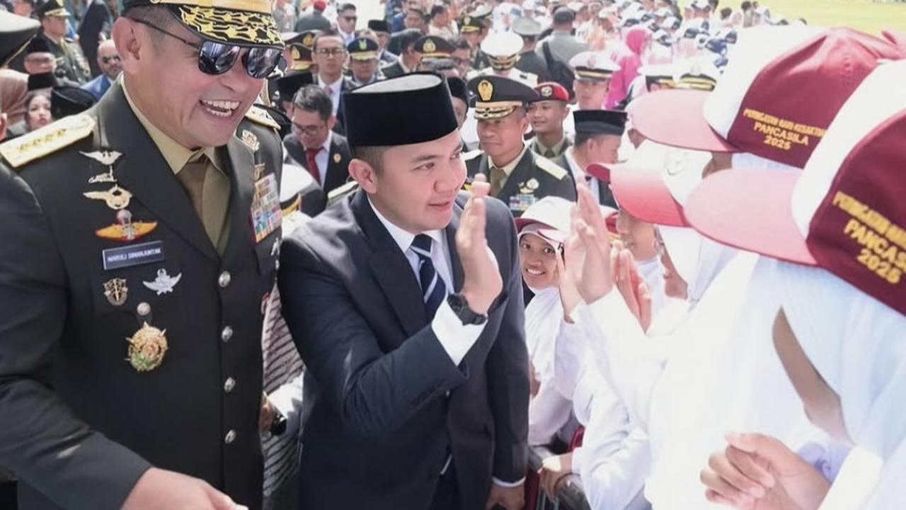 Survei Indikator Catat Tingkat Popularitas Seskab Teddy Sentuh 50,8 Persen, Apa Alasannya?