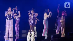 Enam penyanyi perempuan lintas generasi tampil satu panggung dalam Konser Super Diva yang dgelar di Indonesia Arena, Senayan, Jakarta, Jumat (17/1/2025). (Liputan6.com/Herman Zakharia)