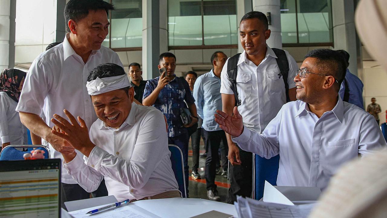 FOTO: Pemeriksaan Kesehatan dan Pengambilan Tanda Pangkat Kepala Daerah Terpilih Hasil Pilkada 2024