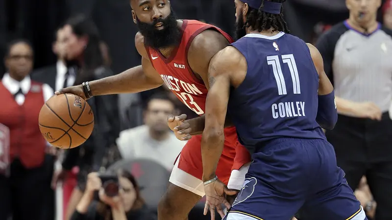 JHames Harden melawan Mike Conley pada lanjutan NBA