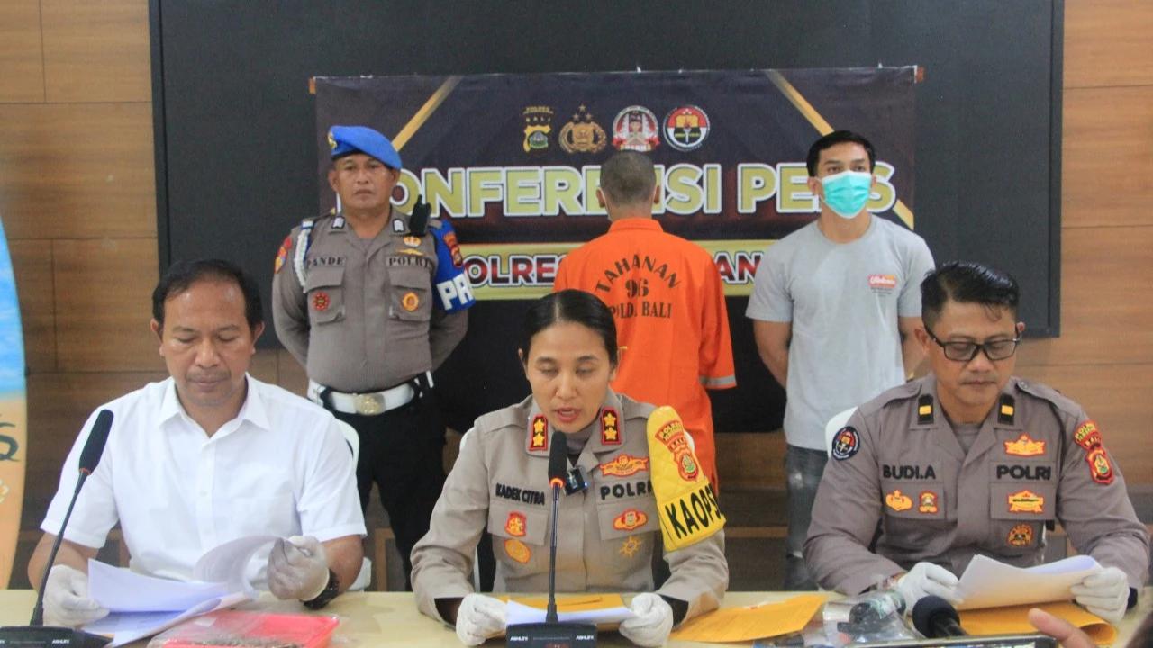Pria Ini Beli Bibit Ganja dari Spanyol dan Ditanam di Rumah, Kini Ditangkap Polisi dan Terancam Dipenjara 12 Tahun