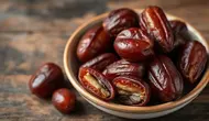 Para Dokter Rekomendasikan Buka Puasa dengan Kurma, Alasannya? Foto dibuat oleh AI.